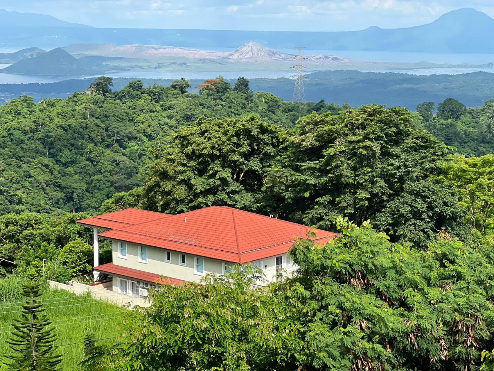 Splendido Tagagtay Taal Lake Staycation Free Parking Netflix No Free Pool 따가이따이 외부 사진