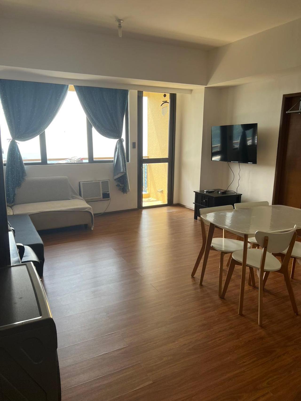 Splendido Tagagtay Taal Lake Staycation Free Parking Netflix No Free Pool 따가이따이 외부 사진